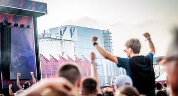 Suikerrock met fabriek op de achtergrond 
